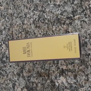 NWT.  SEALED White Diamonds EDT Spray